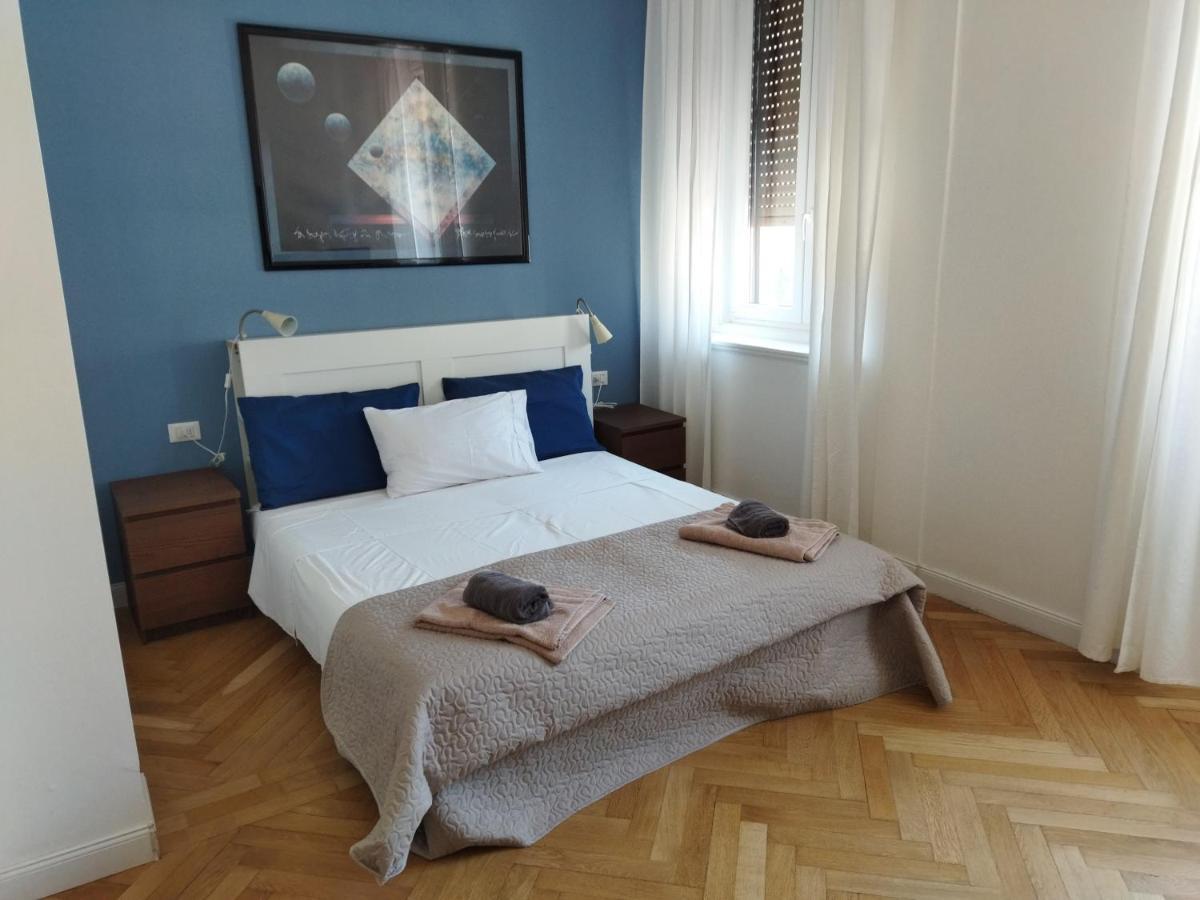 Piazza Goldoni Rooms Trieste Exterior foto